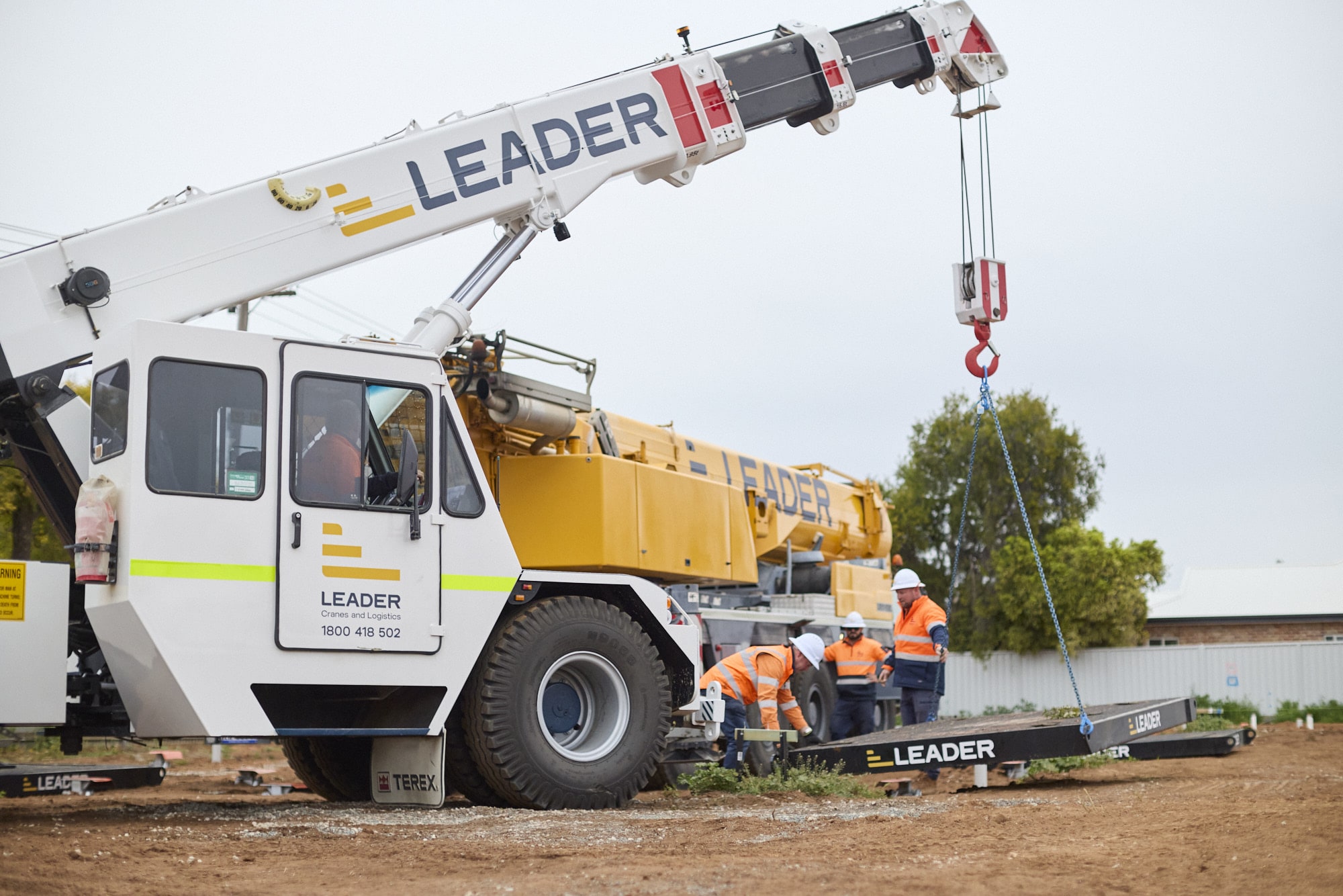 Leader Services Crane Hire